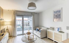 Ovelia Clermont-Ferrand - Le Puy Des Olivines